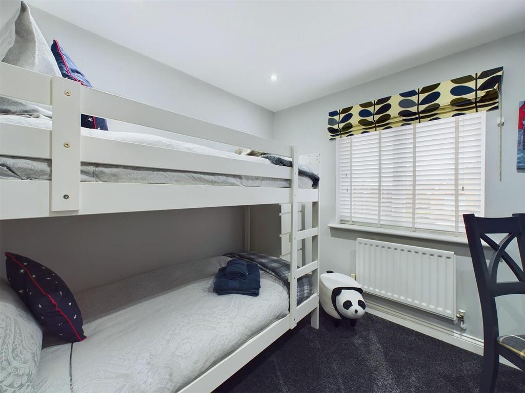Bedroom: