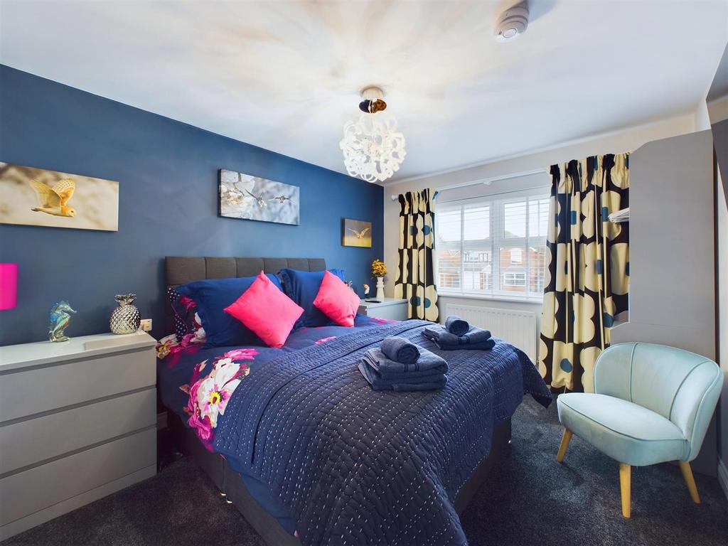 Bedroom: