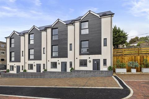 3 bedroom end of terrace house for sale, Whitleigh Gardens, Whitleigh, Plymouth