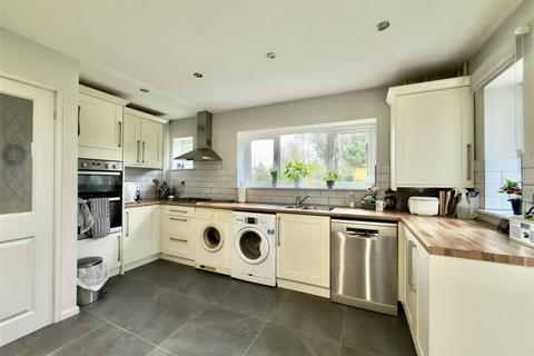 3 bedroom detached bungalow for sale, Mill Lane, Kislingbury NN7