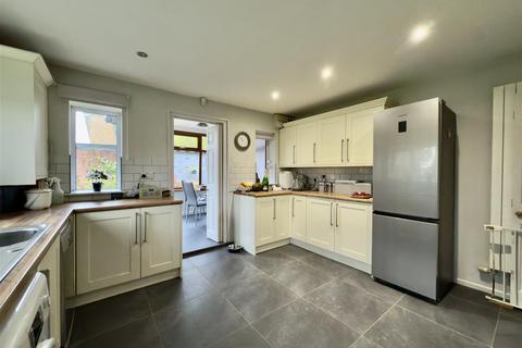 3 bedroom detached bungalow for sale, Mill Lane, Kislingbury NN7