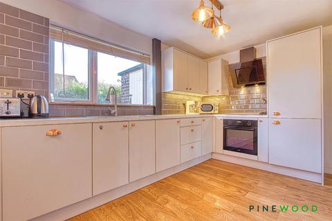 undefined, Kingswood Close, Chesterfield S41