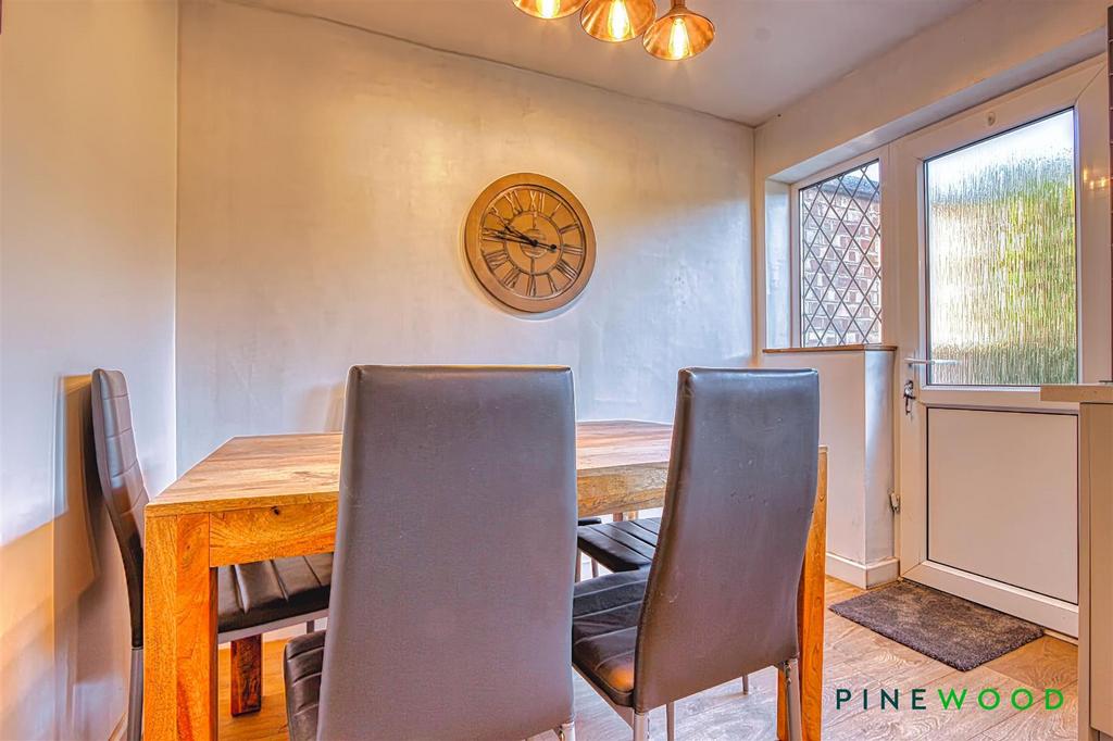 Kitchen diner