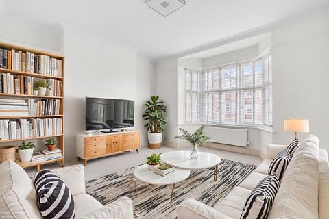 2 bedroom flat to rent, Grove Crescent, London KT1