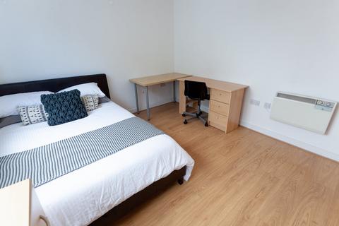 3 bedroom flat to rent, Pall Mall, L3 6ES,