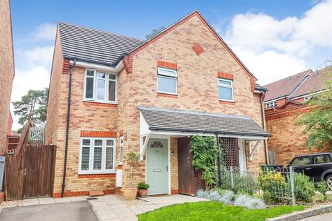 undefined, Lorraine Road, Surrey GU15