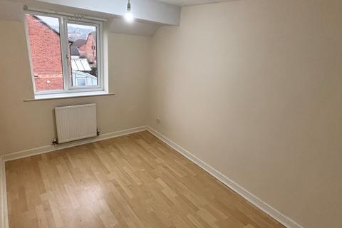 3 bedroom house to rent, Brookfield Close, Dalton, Rotherham, UK, S65