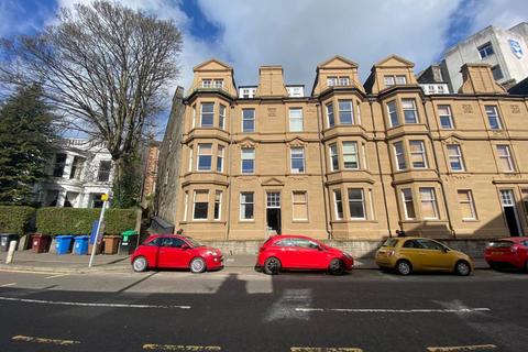 3 bedroom flat to rent, 25E Perth Road, ,