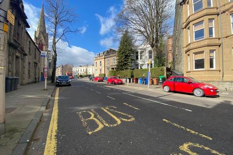 3 bedroom flat to rent, 25E Perth Road, ,