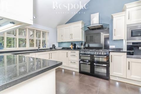 undefined, Ledran Close, Reading RG6