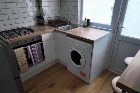 undefined, Elmdale Road, Arnos Grove, Finchley, Trent Park, Palmers Green, London, N13 4UN