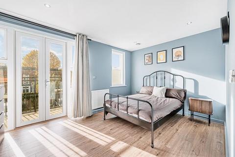 undefined, Lorde Court, Shakespeare Road, Hanwell, London, W7 1LR