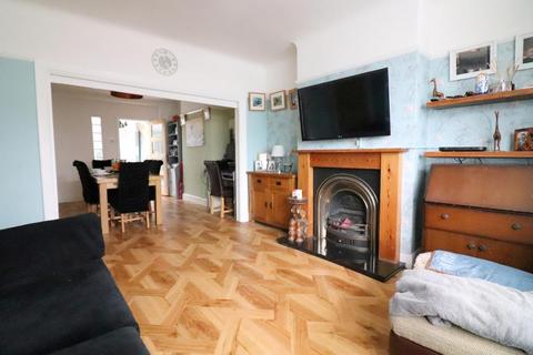 undefined, Luton LU2