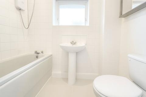 undefined, Beaulieu Close, Greater London TW4