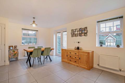 4 bedroom detached house for sale, Johnson Road, Wakefield, West Yorkshire