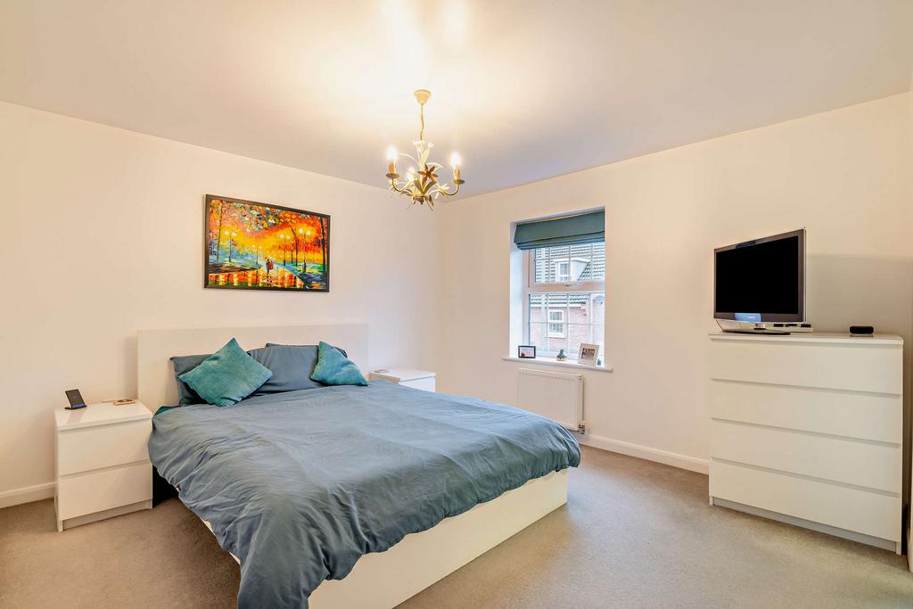 Main Bedroom