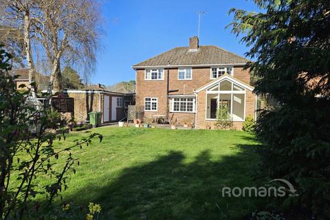 3 bedroom detached house for sale, Cypress Drive, Fleet, Hampshire