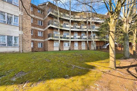 Branagh Court, Reading, Berkshire