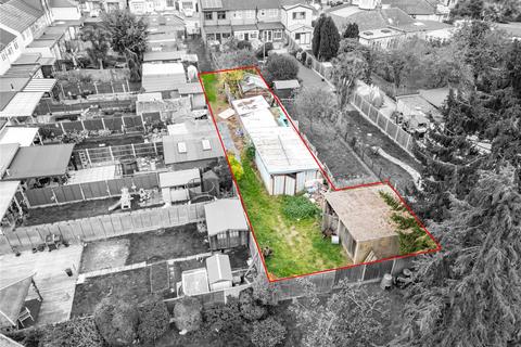 undefined, Mayswood Gardens, Dagenham, RM10