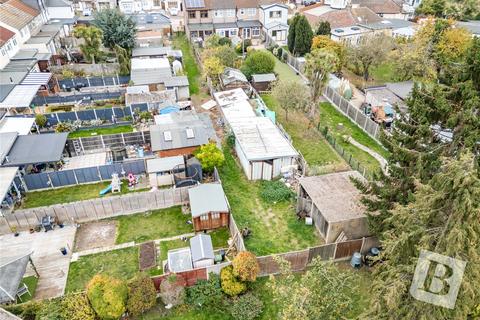 undefined, Mayswood Gardens, Dagenham, RM10