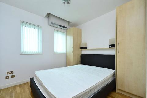 2 bedroom apartment to rent, Boileau Road, London W5