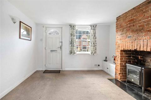 1 bedroom terraced house to rent, Station Road, Saffron Walden, Essex, CB11