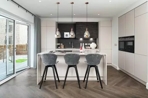 5 bedroom townhouse for sale - Photo 10