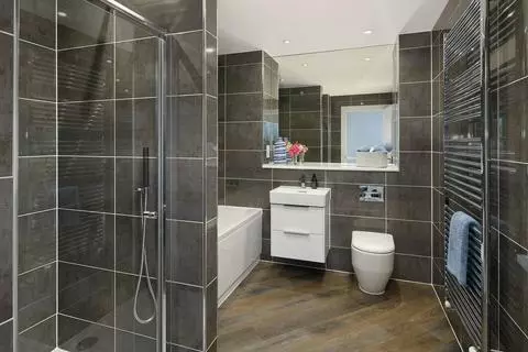 5 bedroom townhouse for sale - Photo 16