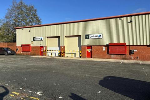 Warehouse to rent, Moss Bridge Rd Rochdale OL16 5EB
