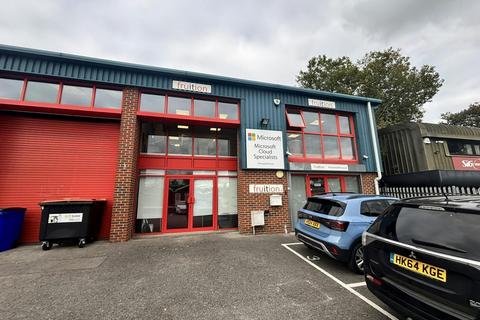 Industrial development to rent, Claylands Rd Bishops Waltham SO32 1DE