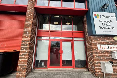 Industrial development to rent, Claylands Rd Bishops Waltham SO32 1DE