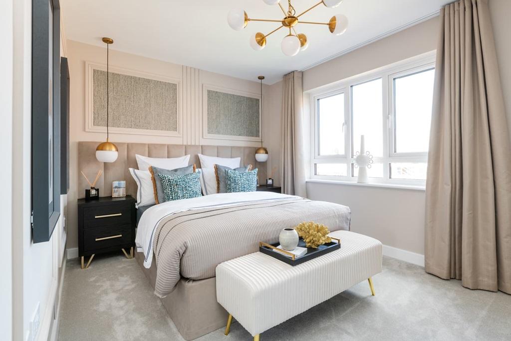 Impressive main bedroom