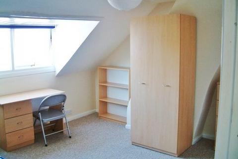 1 bedroom in a house share to rent, 96 Newland Street West, Lincoln, Lincolnshire, LN1 1PH