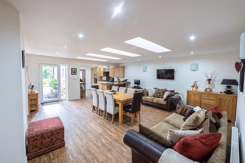 3 bedroom detached bungalow for sale, The Old Post Office, 67 High Street, Walcott