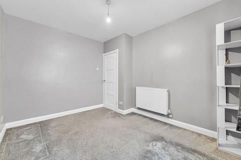 2 bedroom maisonette to rent, West End Lane, Hayes UB3
