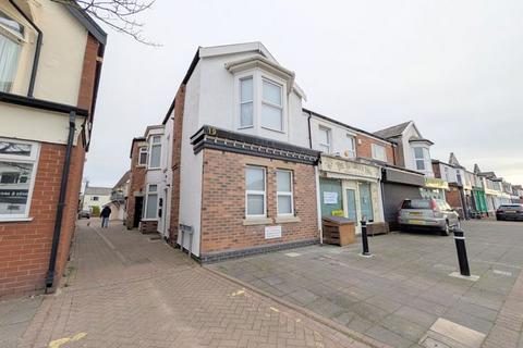 undefined, To Let - Upper Aughton Road, Southport - One Bedroom Ground Floor Flat