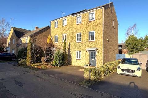 undefined, Sir Henry Jake Close, Banbury