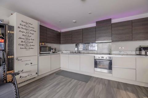 2 bedroom apartment for sale, 40 Stoke Road, Slough
