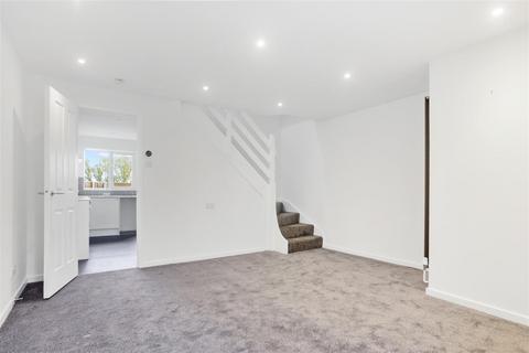 undefined, Linnet Close, Petersfield