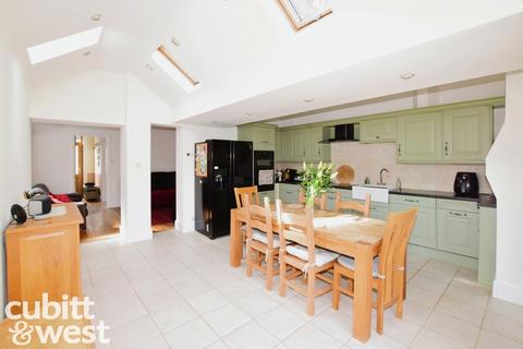 undefined, Stane Street Five Oaks RH14