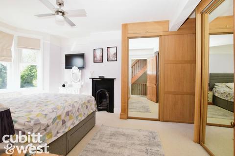 undefined, Stane Street Five Oaks RH14