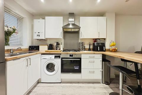 2 bedroom end of terrace house for sale, Narcissus Way, Lyde Green