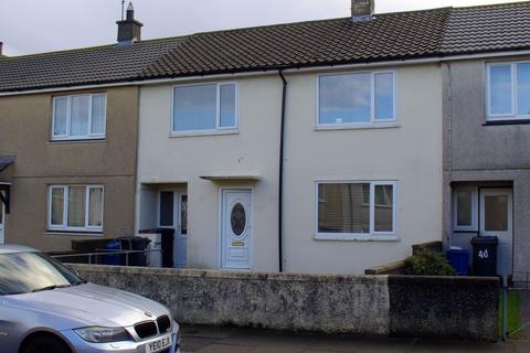 3 bedroom terraced house to rent, Bryn Glas Close, Holyhead, LL65
