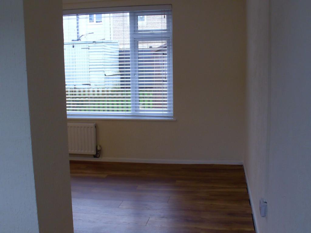 Photograph 3