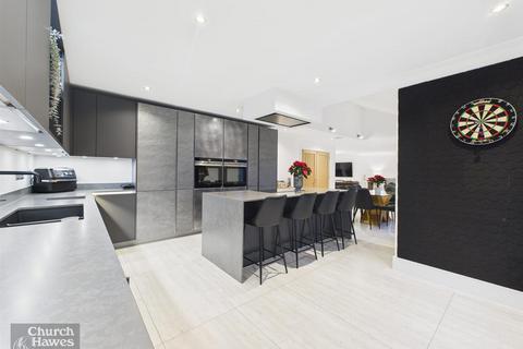 5 bedroom detached house for sale, Spital Road, Maldon