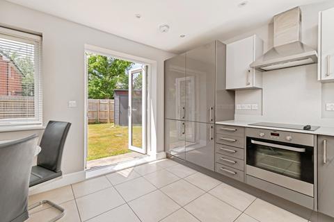 2 bedroom semi-detached house to rent, Lankester Close, Bishop's Stortford CM22