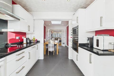 3 bedroom terraced house for sale, Barnstaple Road, Ruislip HA4