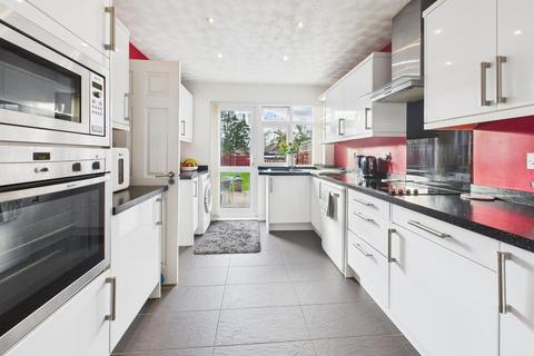 3 bedroom terraced house for sale, Barnstaple Road, Ruislip HA4