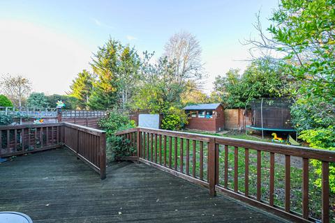 undefined, Mead Way, Bromley, Kent, BR2