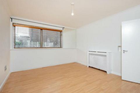 2 bedroom apartment to rent, St. Mary Le Park Court, Parkgate Road, Battersea, London, SW11